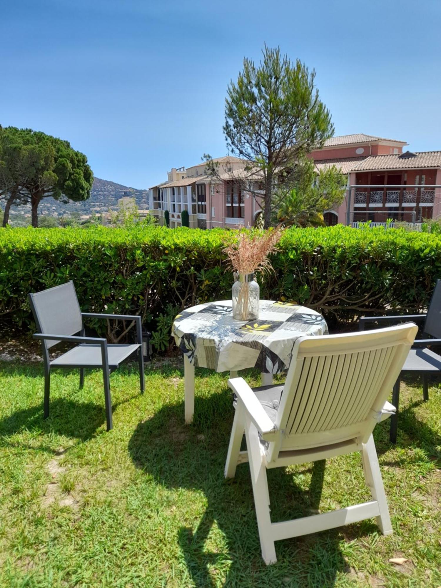 Magic Mer Saint-Raphael  Exterior photo